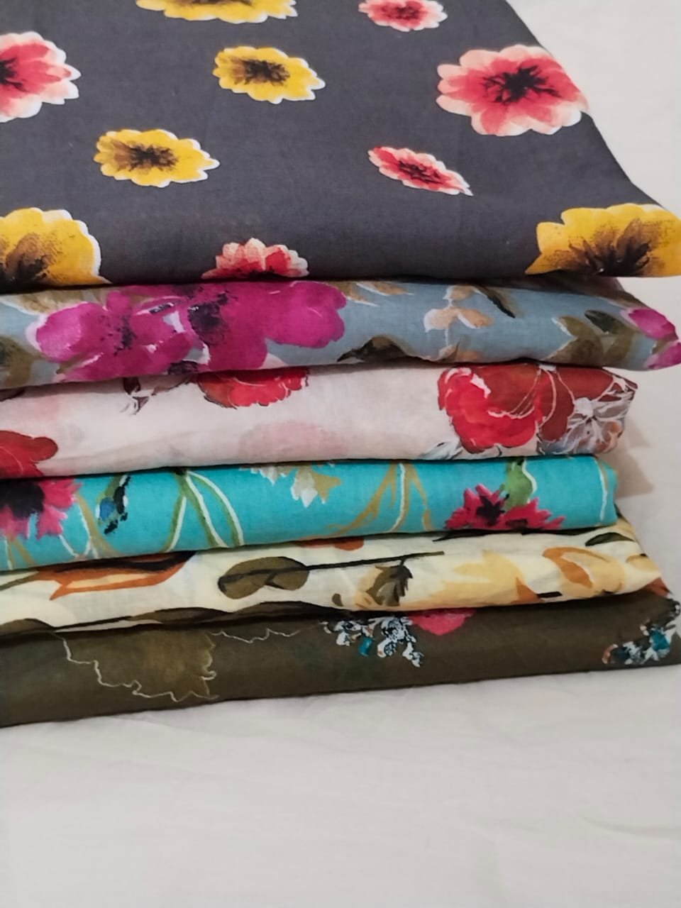 Rosy Charm – Unstitched Lawn 3 Piece (Pink Floral Design) - Image 3